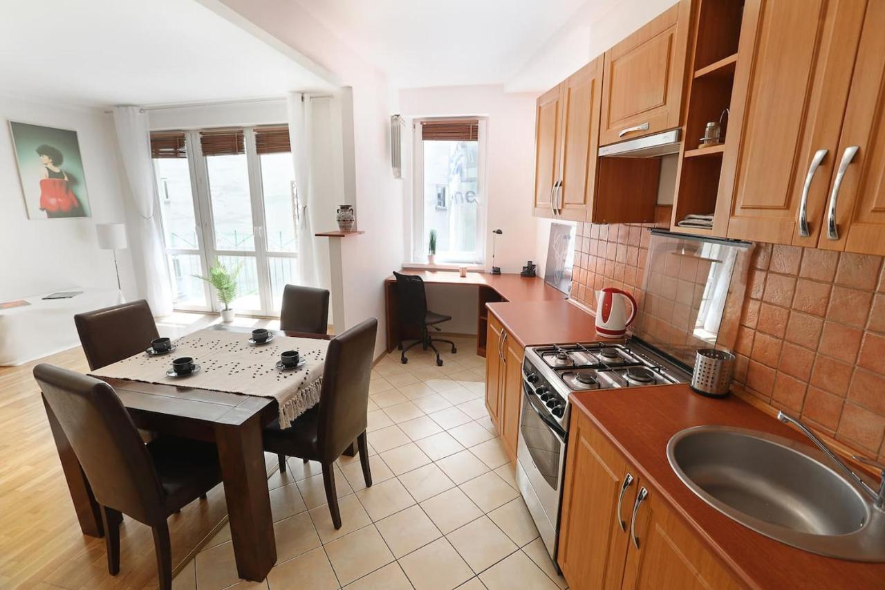 Cosy And Bright- Golden Apartments- Old Town Варшава Екстериор снимка