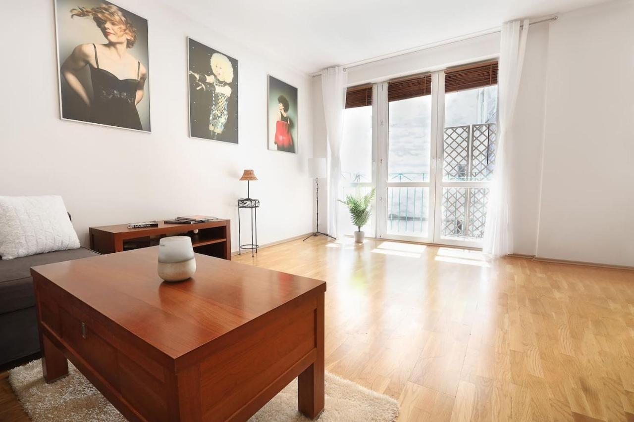 Cosy And Bright- Golden Apartments- Old Town Варшава Екстериор снимка